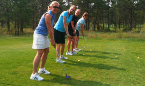 golf-instruction-colorado-springs-women-playing-golf-at-eisenhower-639x378